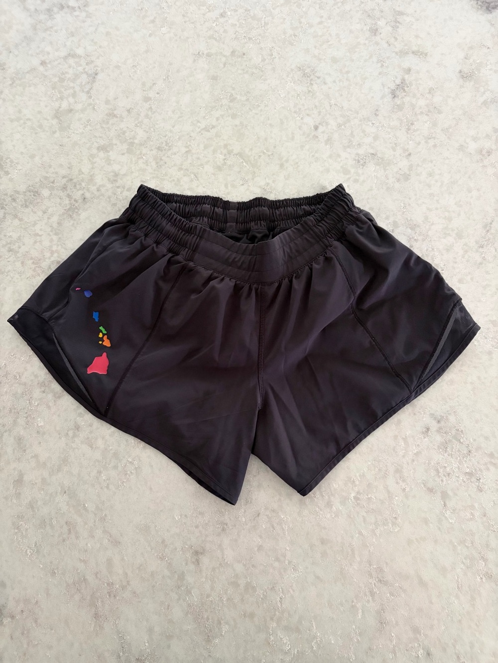 Lululemon Hawaii Rainbow Hotty Hot Shorts - Black / Size 4 Rare